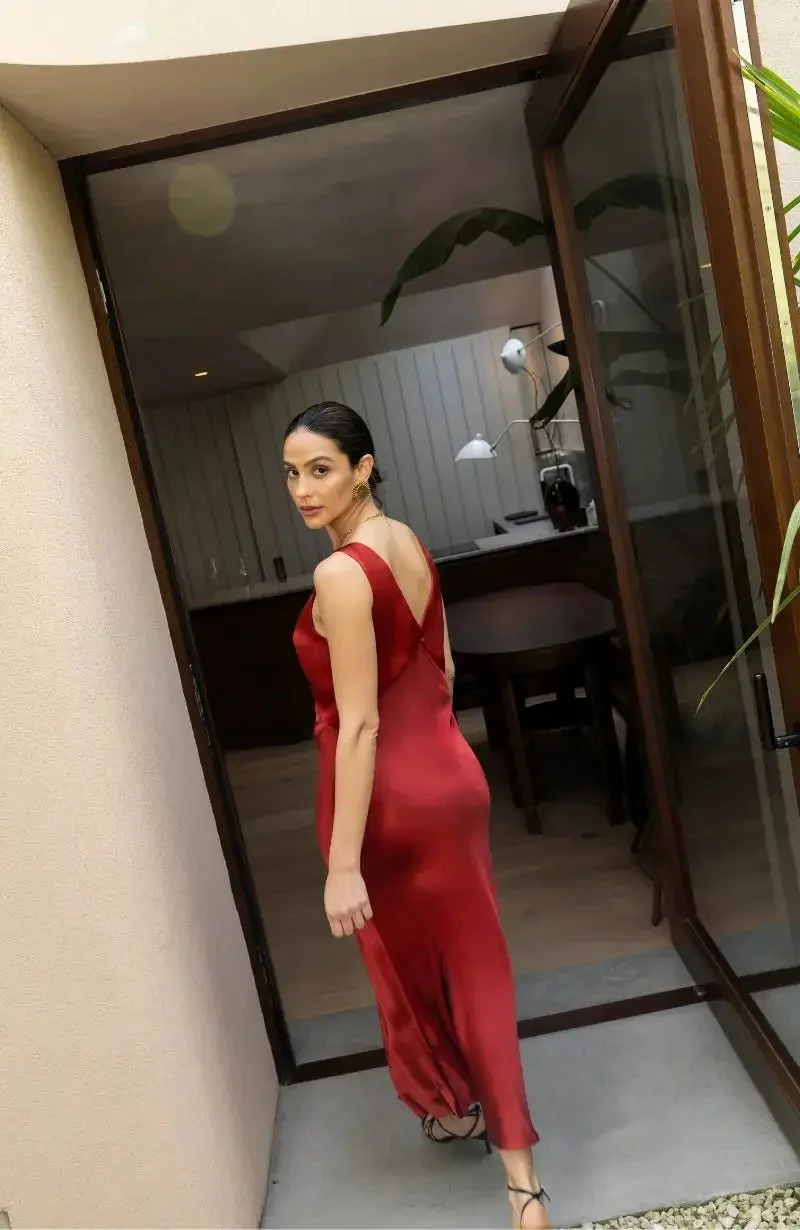 Amelia Midi Dress in Chilli Red - Image 9